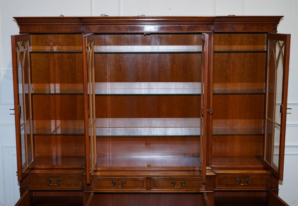 STUNNING GEORGIAN STYLE  BURR YEW BREAKFRONT FOUR DOOR DISPLAY CABINET BOOKCASE