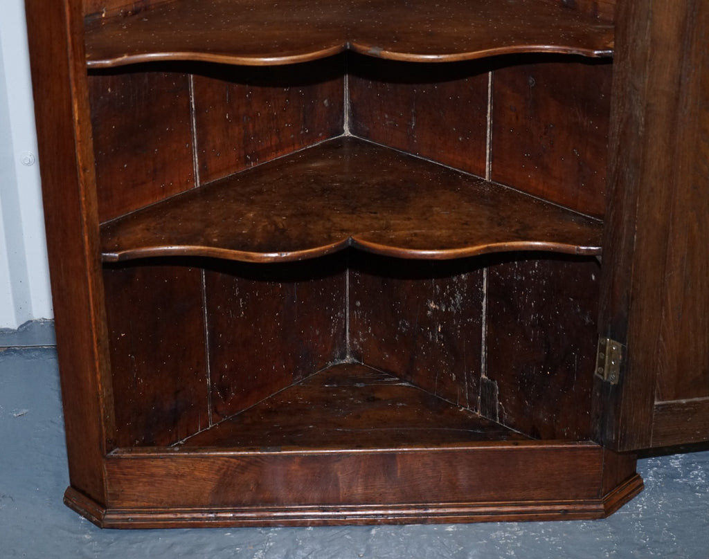 ANTIQUE ENGLISH OAK HANGING CORNER CUPBOARD CABINET