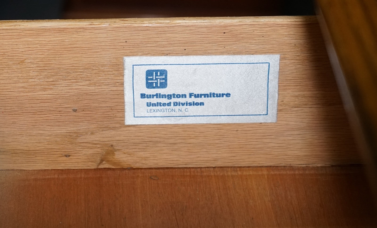 VINTAGE AMERICAN FAUX BAMBOO STYLE CONSOLE TABLE SMALL SIDEBOARD BY BURLINGTON