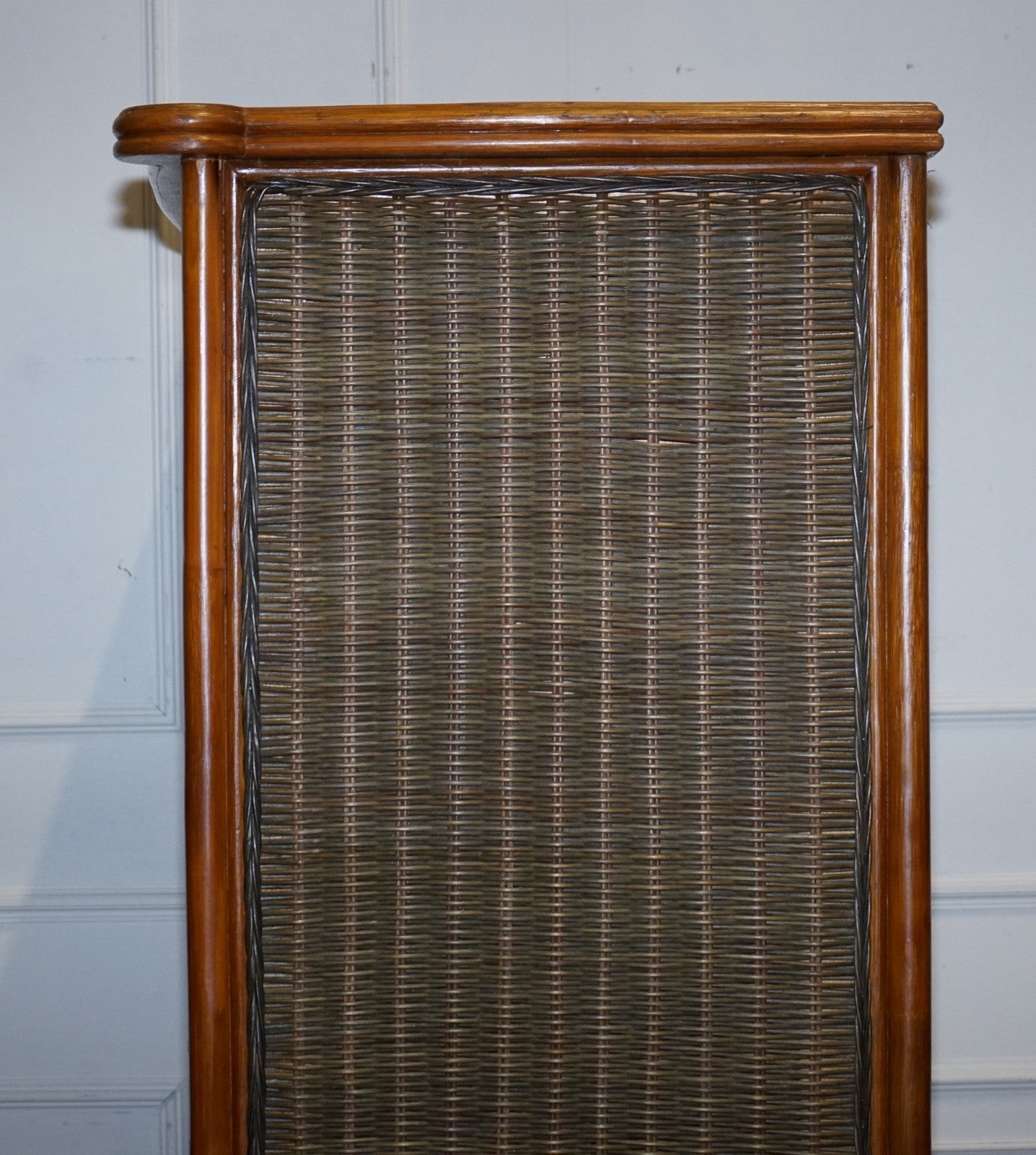 CIRCA 1970'S WOVEN WICKER ARMOIRE WARDROBE WiTH ONE DRAWER (1/2)