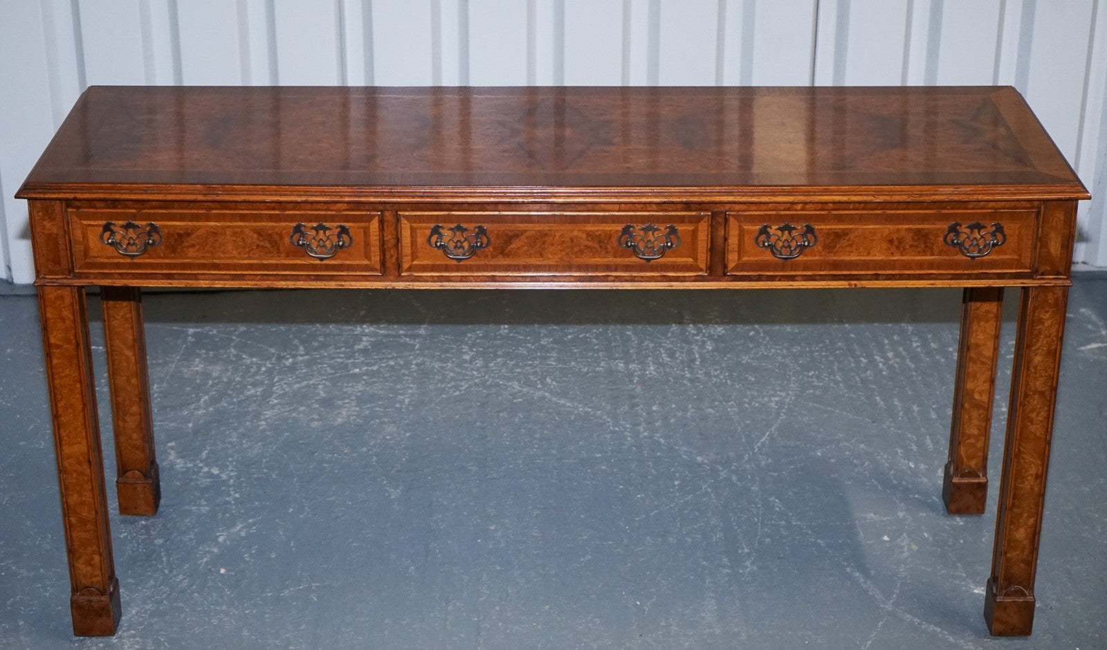 GEORGIAN STYLE BRIGHTS OF NETTLEBED LONDON BURR WALNUT CONSOLE TABLE