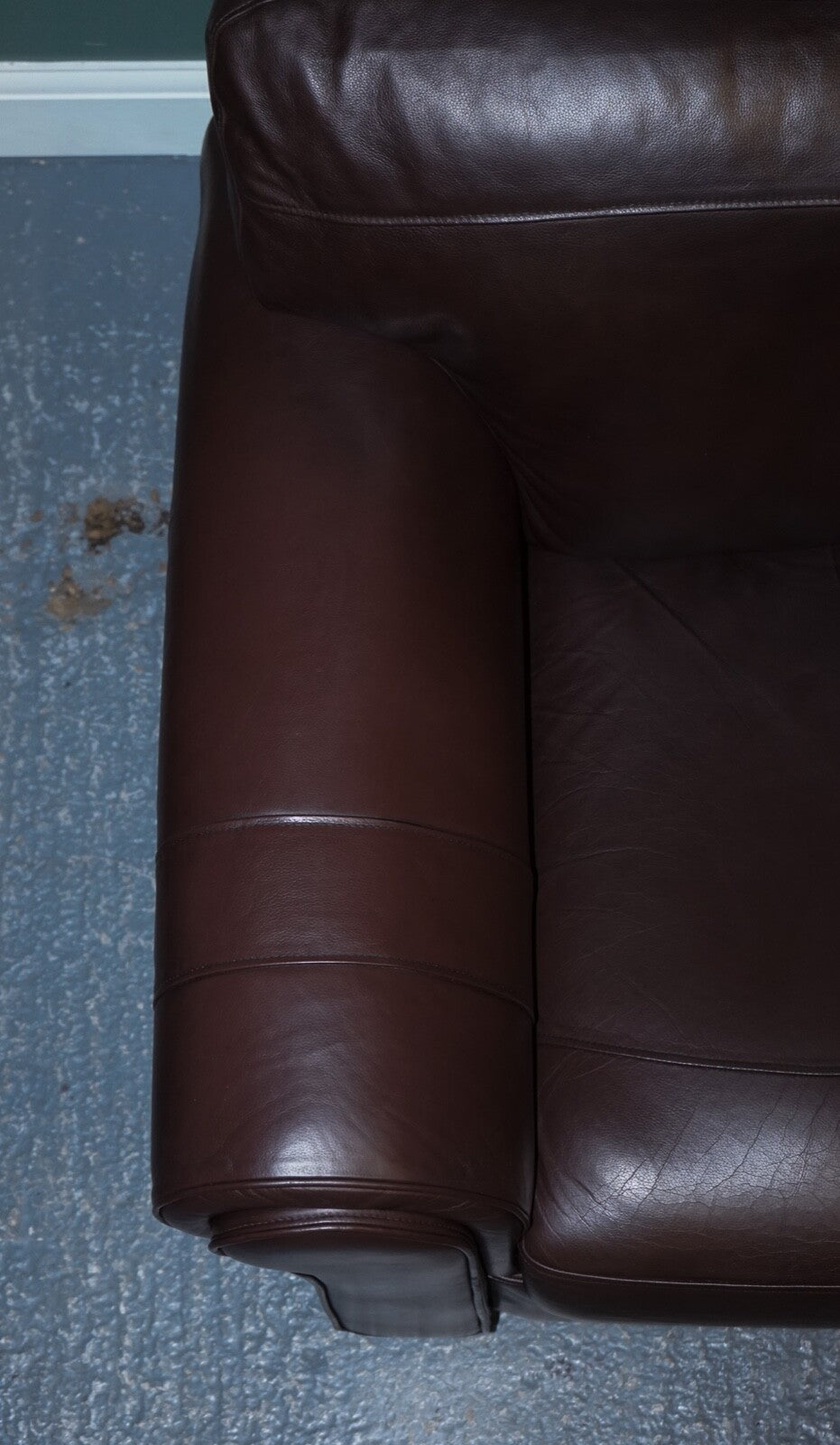 PAIR OF LARGE COMFORTABLE BROWN LEATHER ARMCHAIRS, MATCHING SOFA AVAILABLE