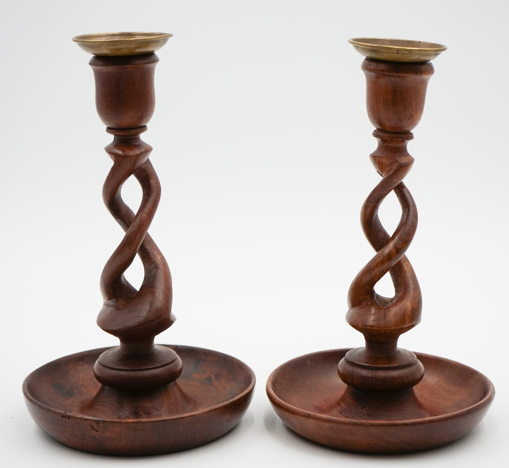 EARLY ViCTORIAN PAIR OF ENGLISH OAK BARLEY TWIST CANDLE STICKS (2)