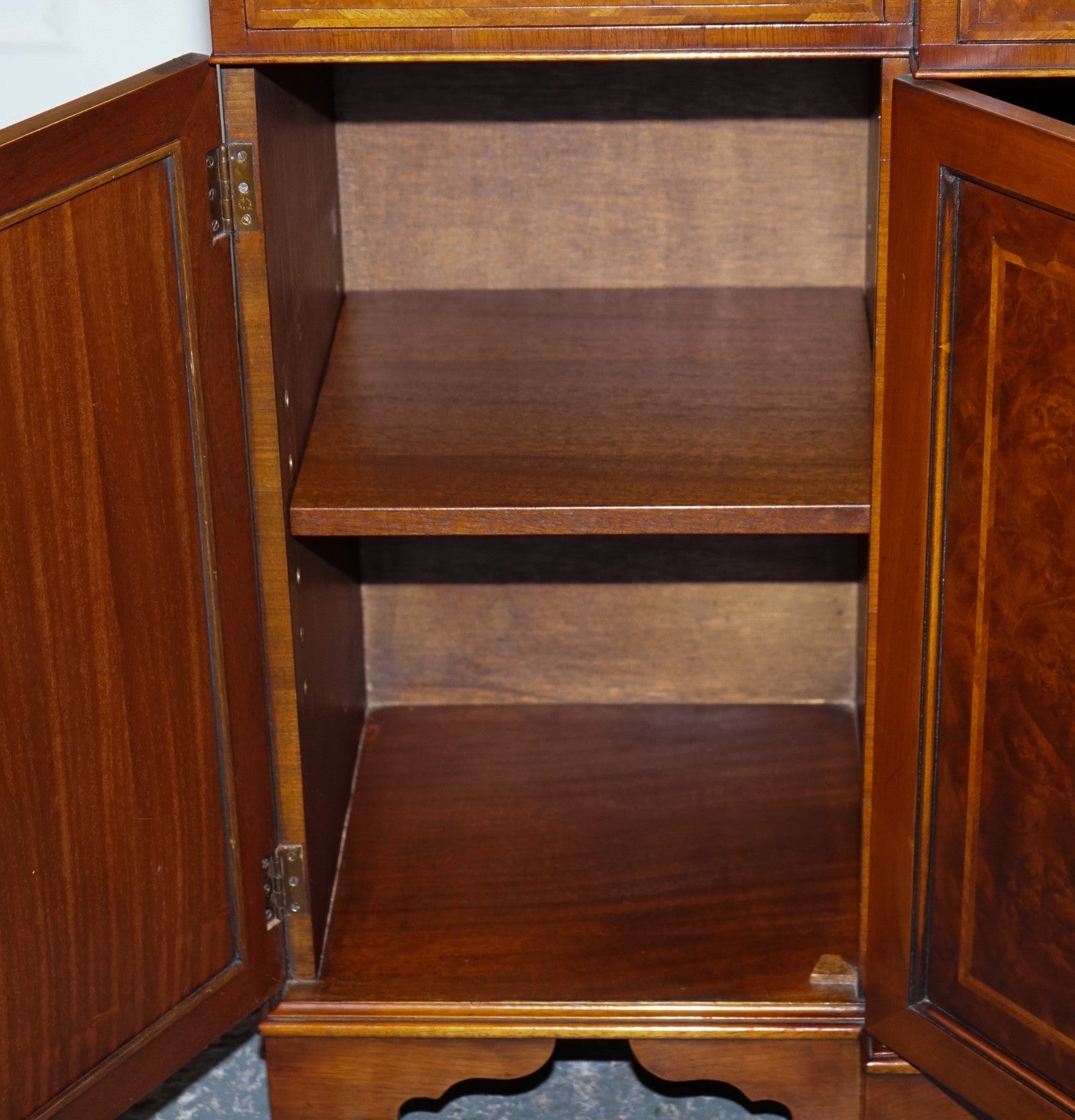 VINTAGE BURR WALNUT SIDEBOARD MADE BY JAN SMITH BRIGHTON