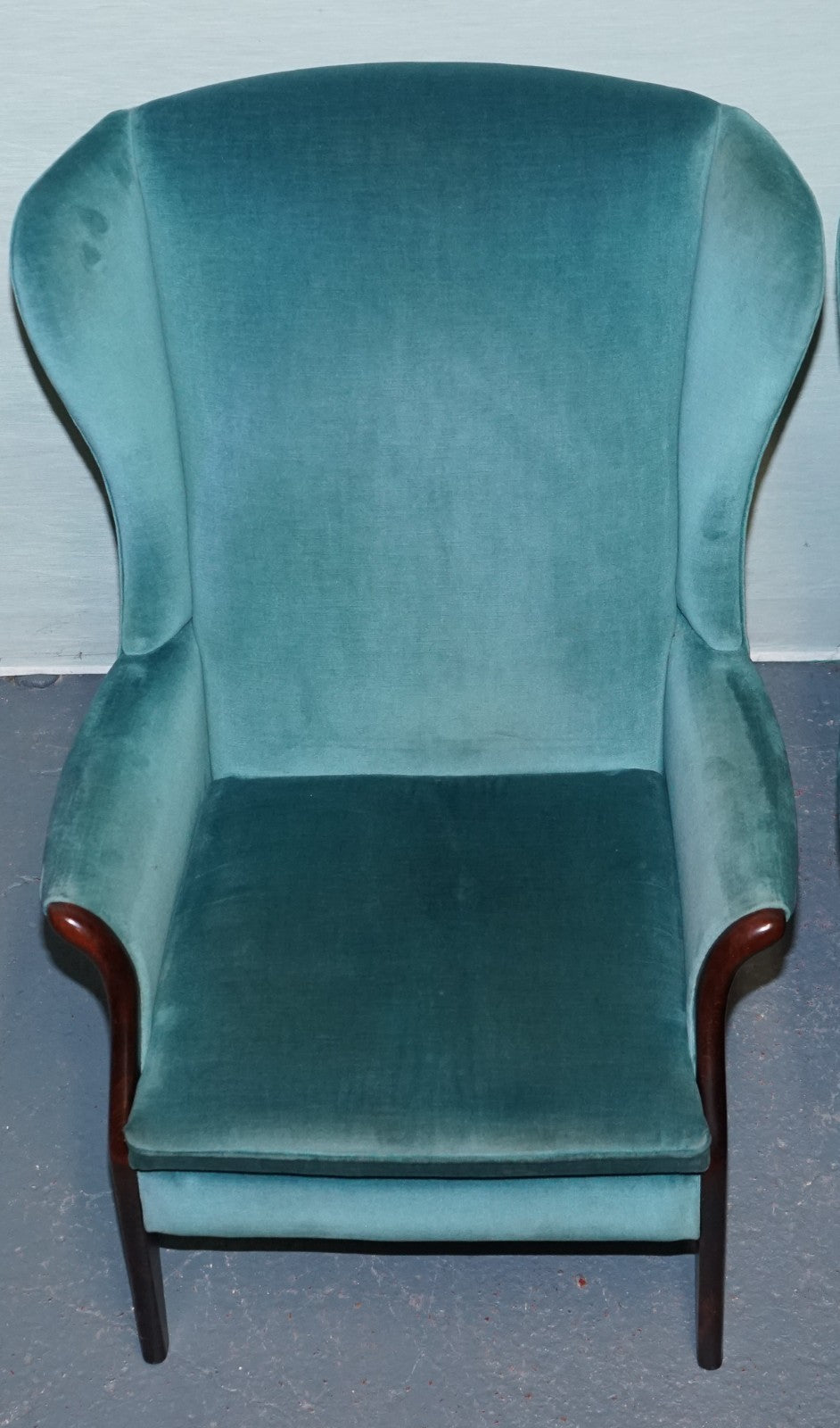 MID CENTURY VINTAGE PAIR OF PARER KNOLL FROXFIELD BLUE FABRIC WINGBACK ARMCHAIRS