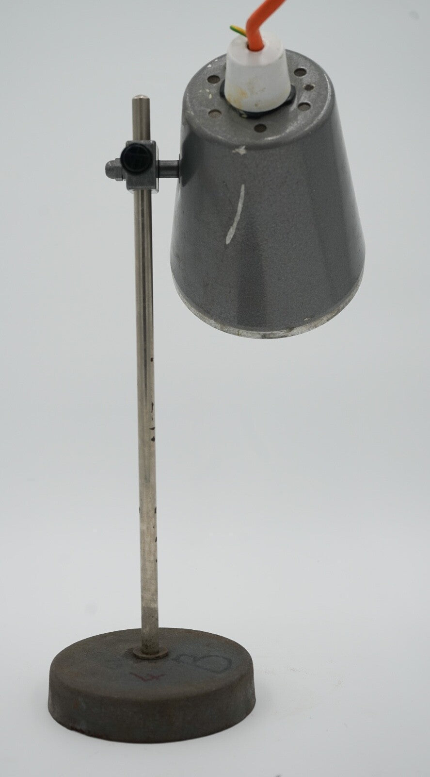 1940'S ENGLISH SALVAGED LABORATORY SCHOOL TABLE LAMP ADJUSTABLE LIGHT 001