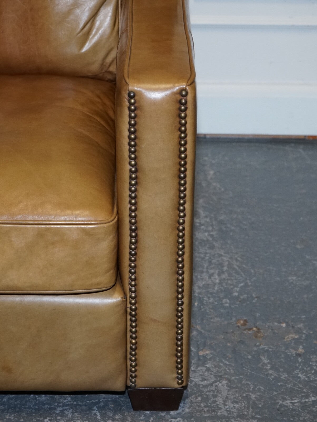 TIMOTHY OULTON HALO TWO SEATER VISCOUNT TAN LEATHER SOFA (1/2)