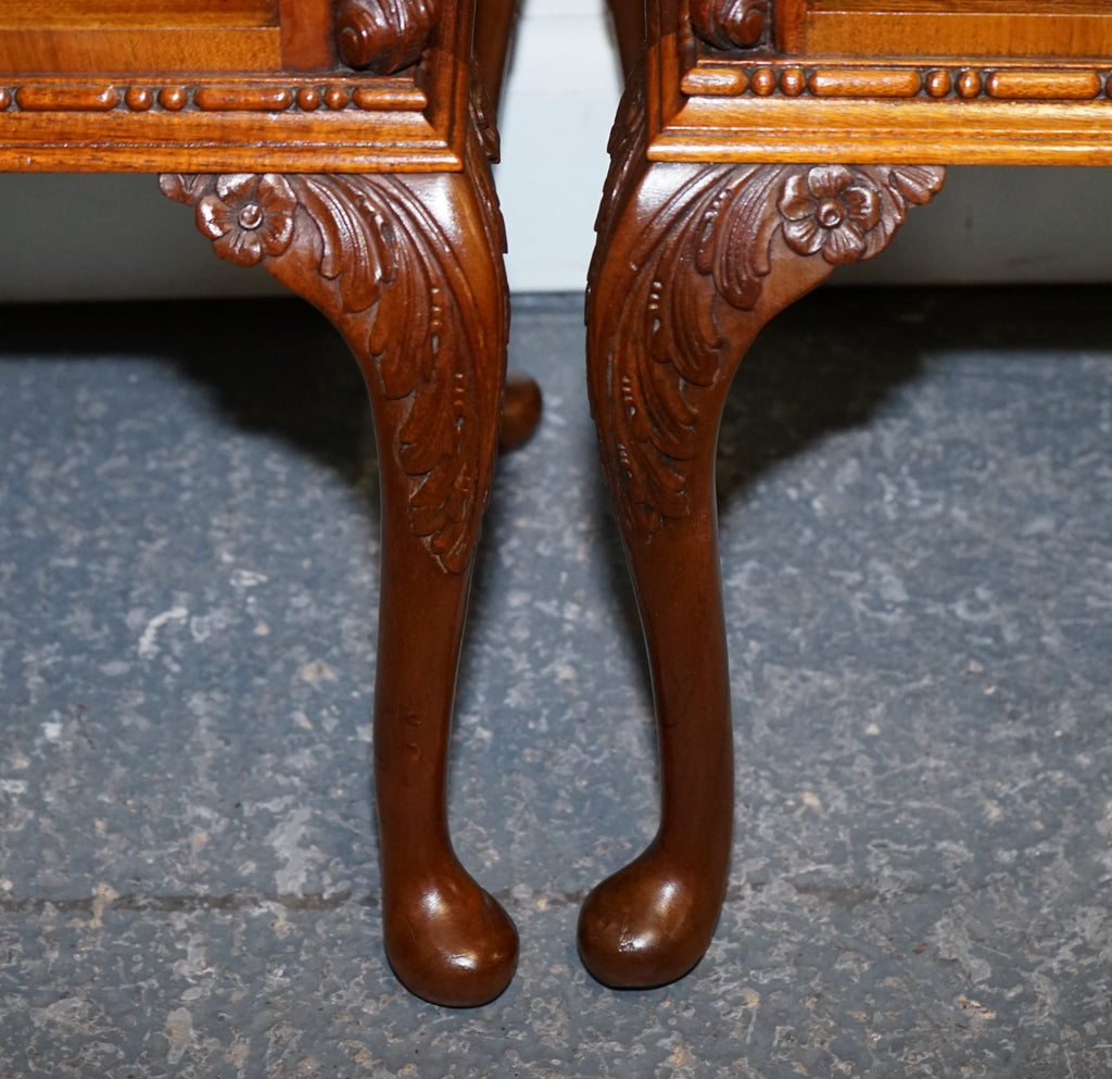 ANTIQUE RESTORED PAIR OF 1920S ART DECO QUEEN ANNE BEDSIDE TABLES NIGHTSTANDS