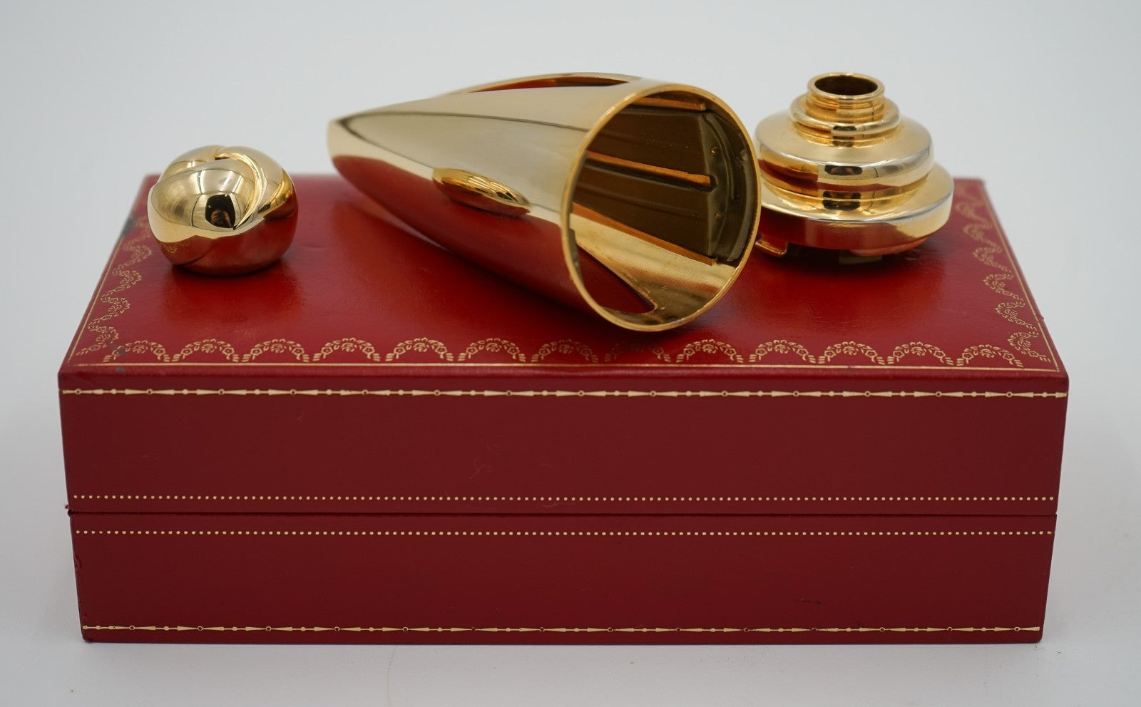 CARTIER LUXURY GOLD ATOMISER PARFUM FLACON “EAU DE PARFUM” BOXED DECORATiVE