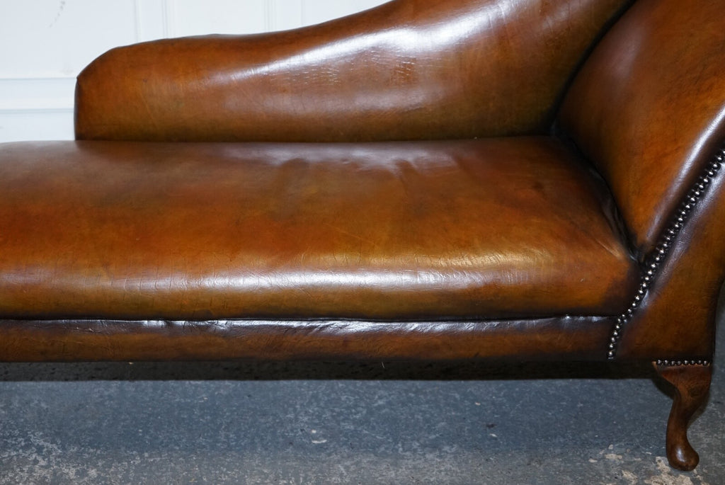 ANTIQUE RESTORED VICTORIAN BROWN LEATHER HAND DYED CHAISE LOUNGE SETTEE
