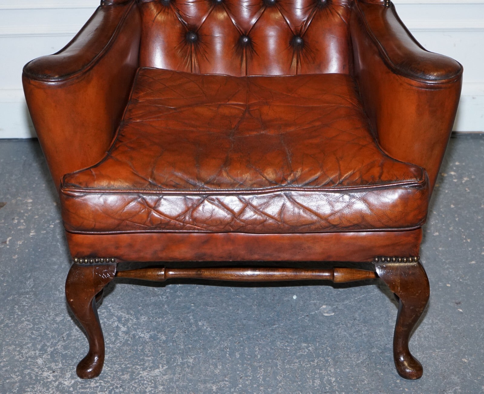 PAIR OF WILLIAM MORRIS FLAT ARM CHESTERFIELD WINGBACK BORDEAUX ARMCHAIRS