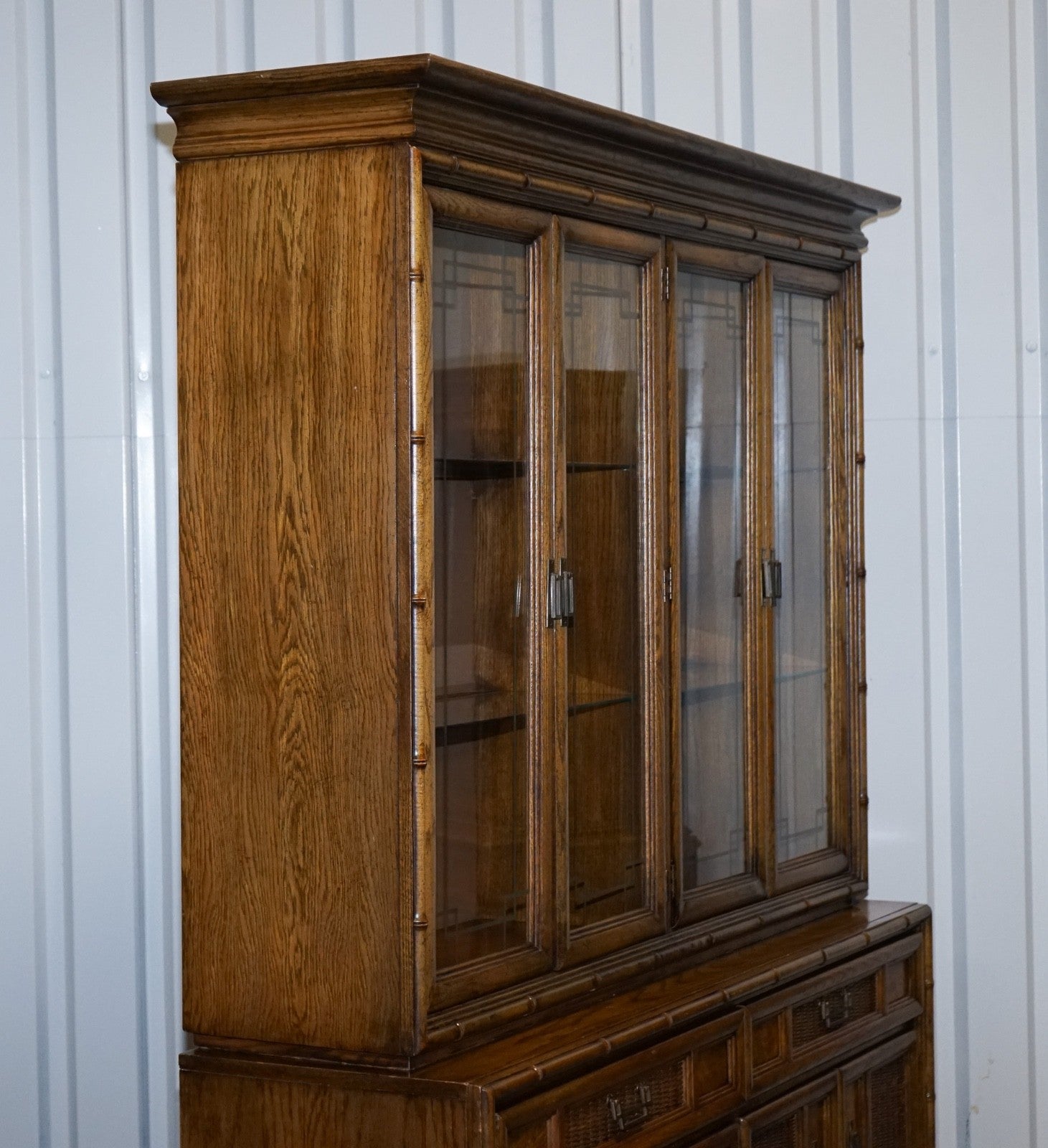 VINTAGE AMERICAN FAUX BAMBOO STYLE DISPLAY CABINET BOOKCASE BY BURLINGTON