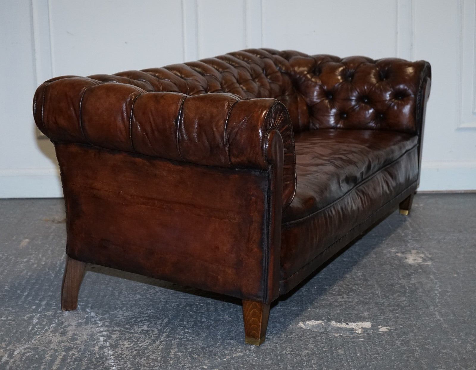 ANTIQUE SWEDISH CHESTERFIELD HAND DYED LEATHER FULLY COIL SPRUNG THREE SEAT SOFA