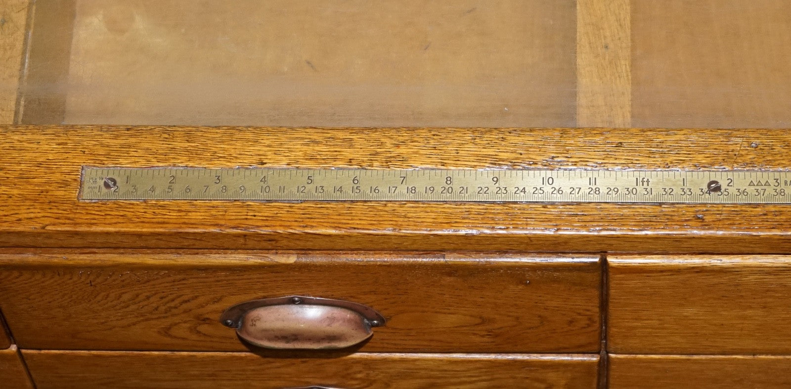 ANTIQUE 1920 ENGLISH VICTORIAN OAK HABERDASHERY SHOP COUNTER WITH ORIGINAL GLASS
