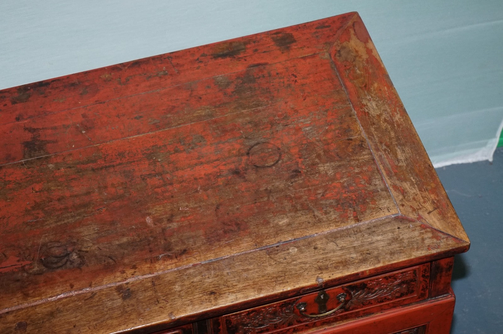 1800 ANTIQUE QING DYNASTY LACQUERED ORIENTAL CHINESE CONSOLE TABLE CARVED FLORAL