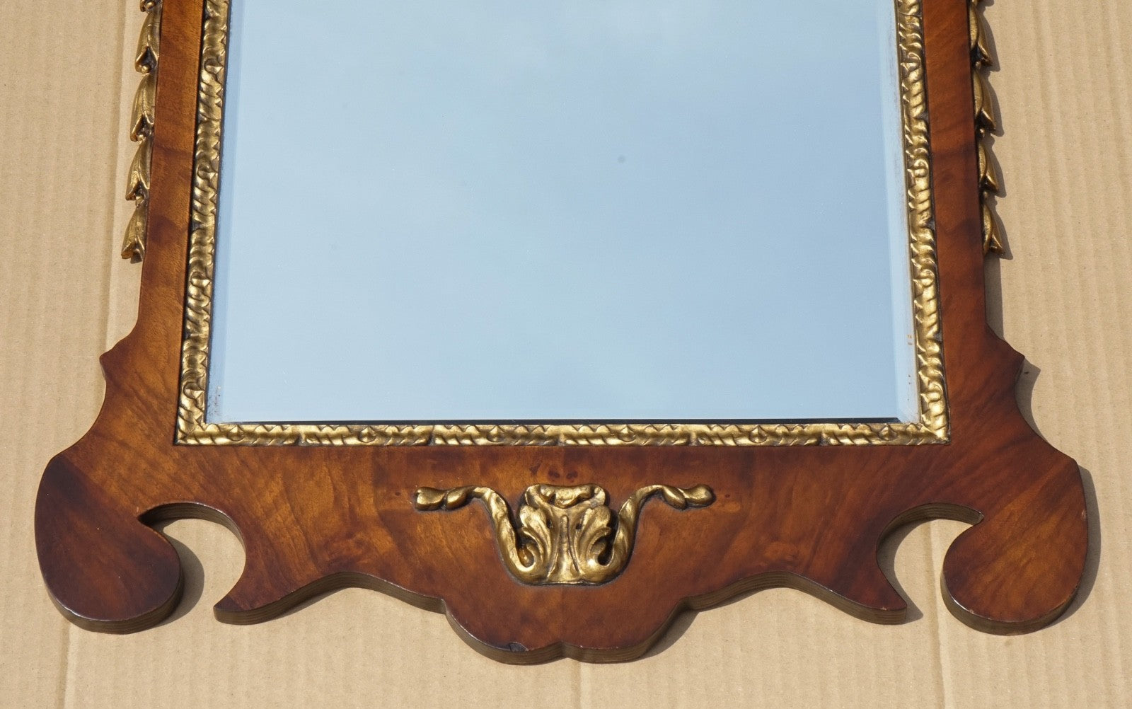 ANTIQUE WALNUT GEORGIAN STYLE HAND CARVED AND PARCEL GILDED WALL MIRROR