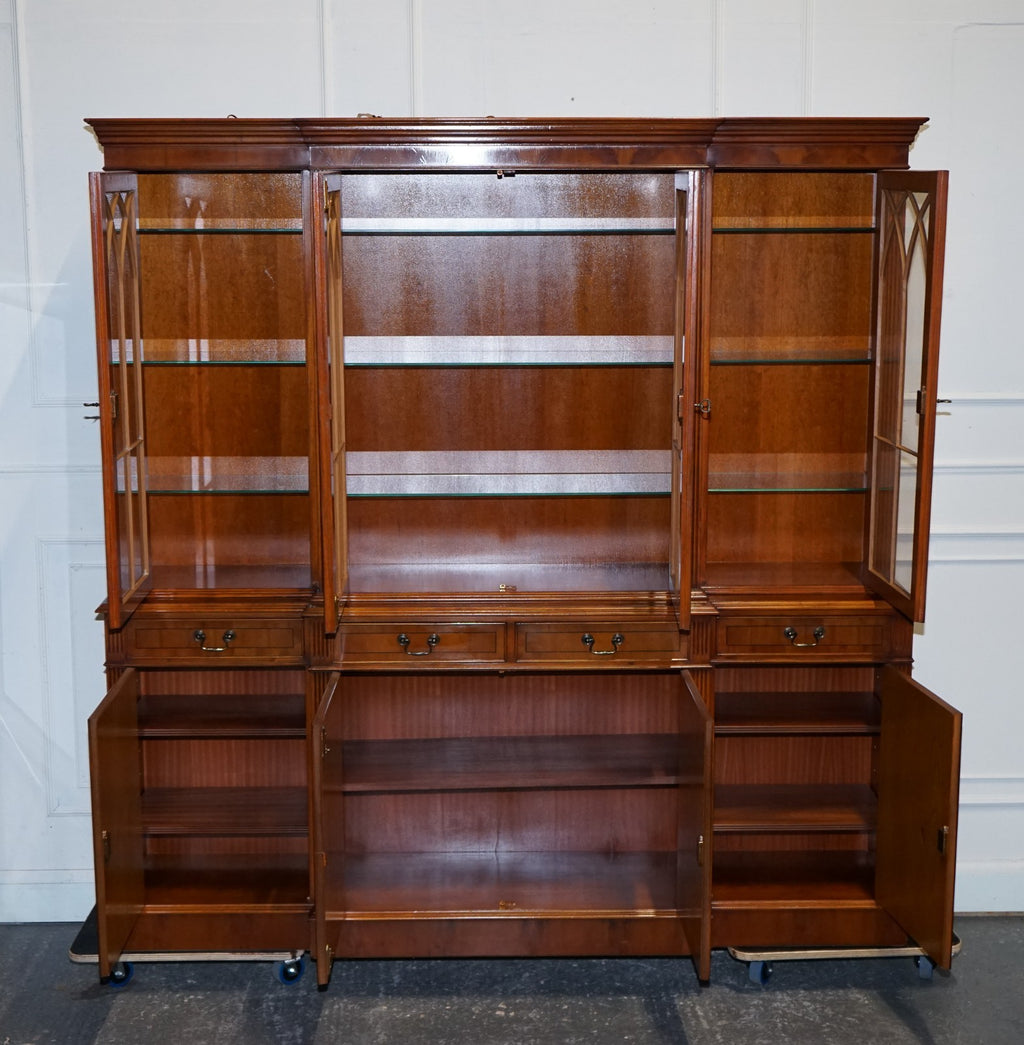 STUNNING GEORGIAN STYLE  BURR YEW BREAKFRONT FOUR DOOR DISPLAY CABINET BOOKCASE
