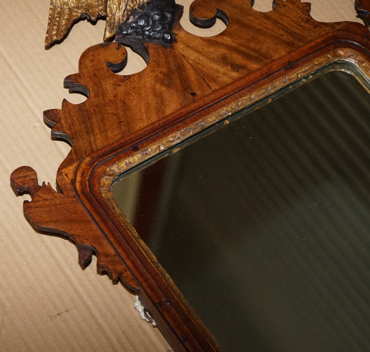 ANTIQUE GEORGIAN CIRCA 1760 THOMAS CHIPPENDALE STYLE GILDED EAGLE WALL MIRROR
