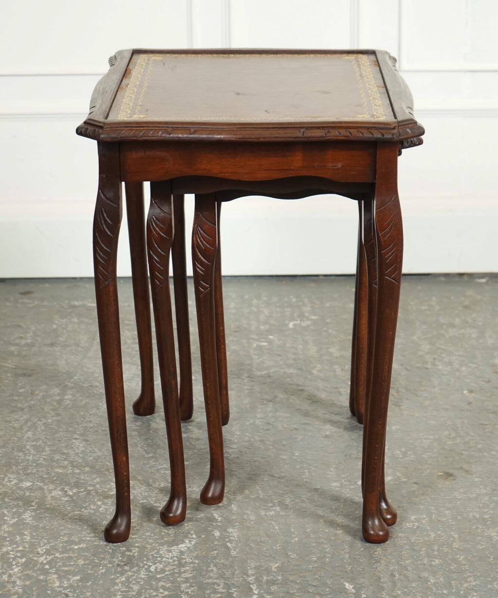 VINTAGE NEST OF TABLES QUEEN ANNE STYLE LEGS WITH BROWN EMBOSSED LEATHER TOP