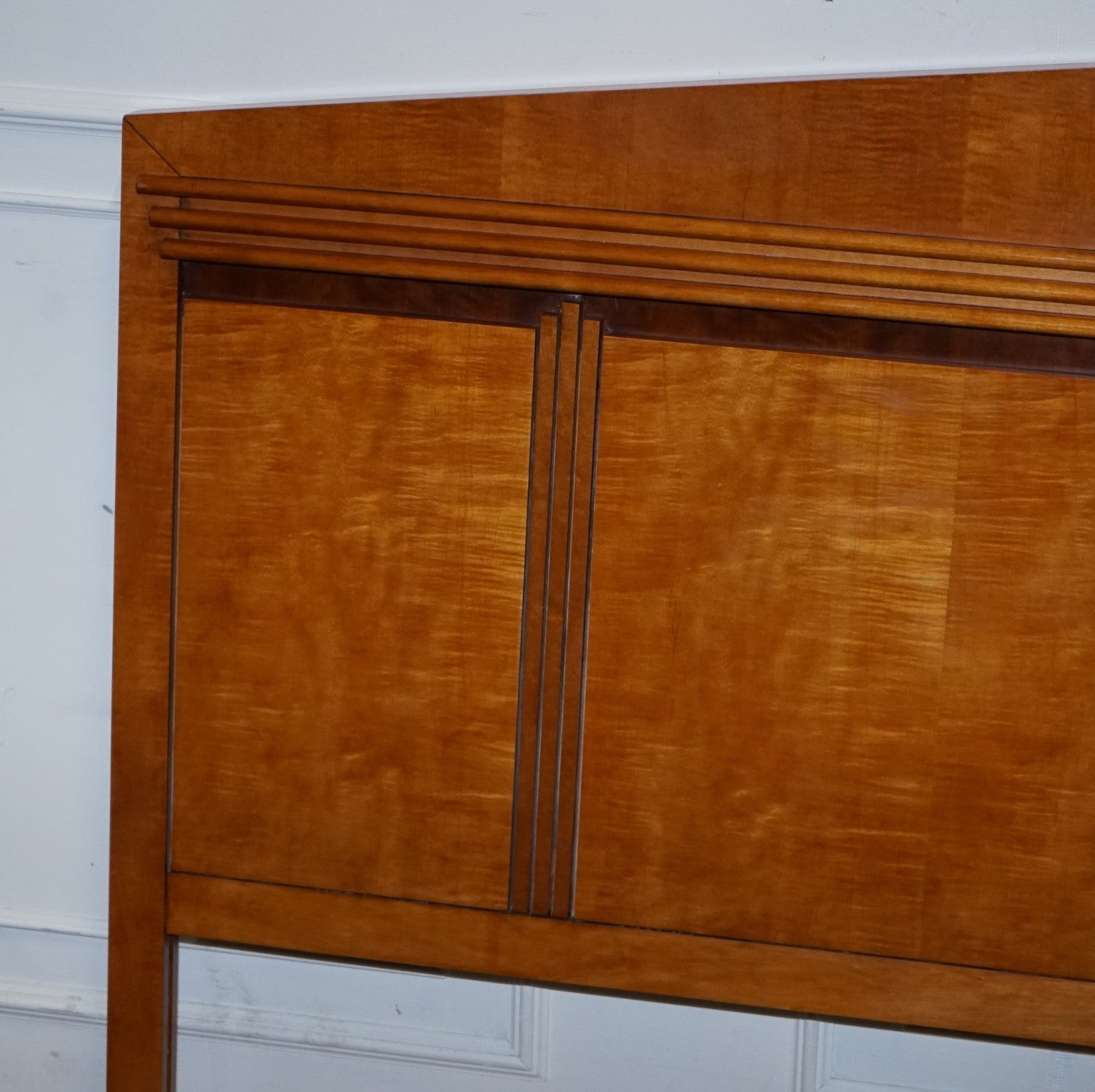 VINTAGE QUEEN SIZE AMERICAN HICKORY WHITE GENESIS BIEDEMEIER HEADBOARD