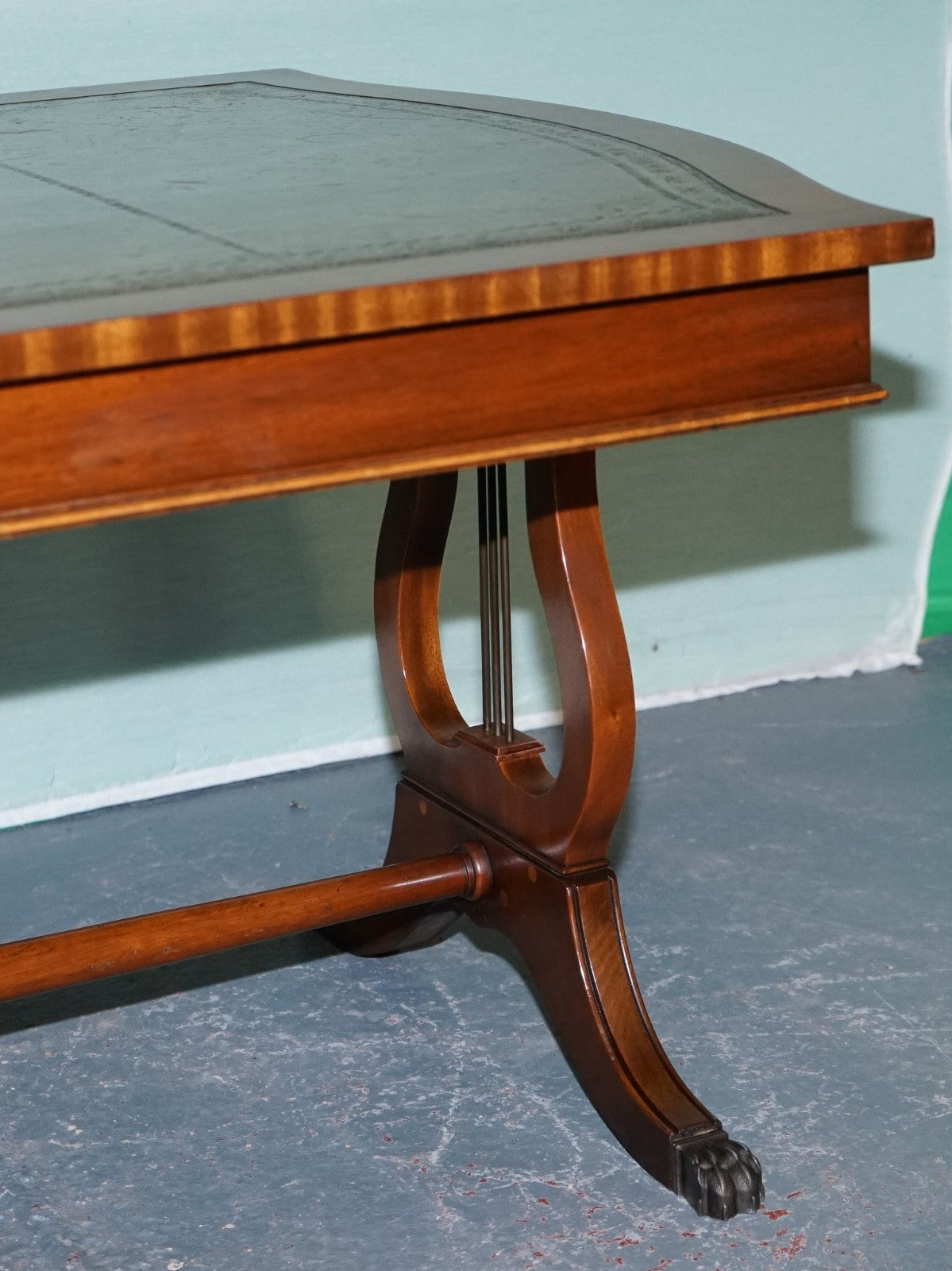 LARGE VINTAGE HUNTER GREEN LEATHER TOP COFFEE TABLE