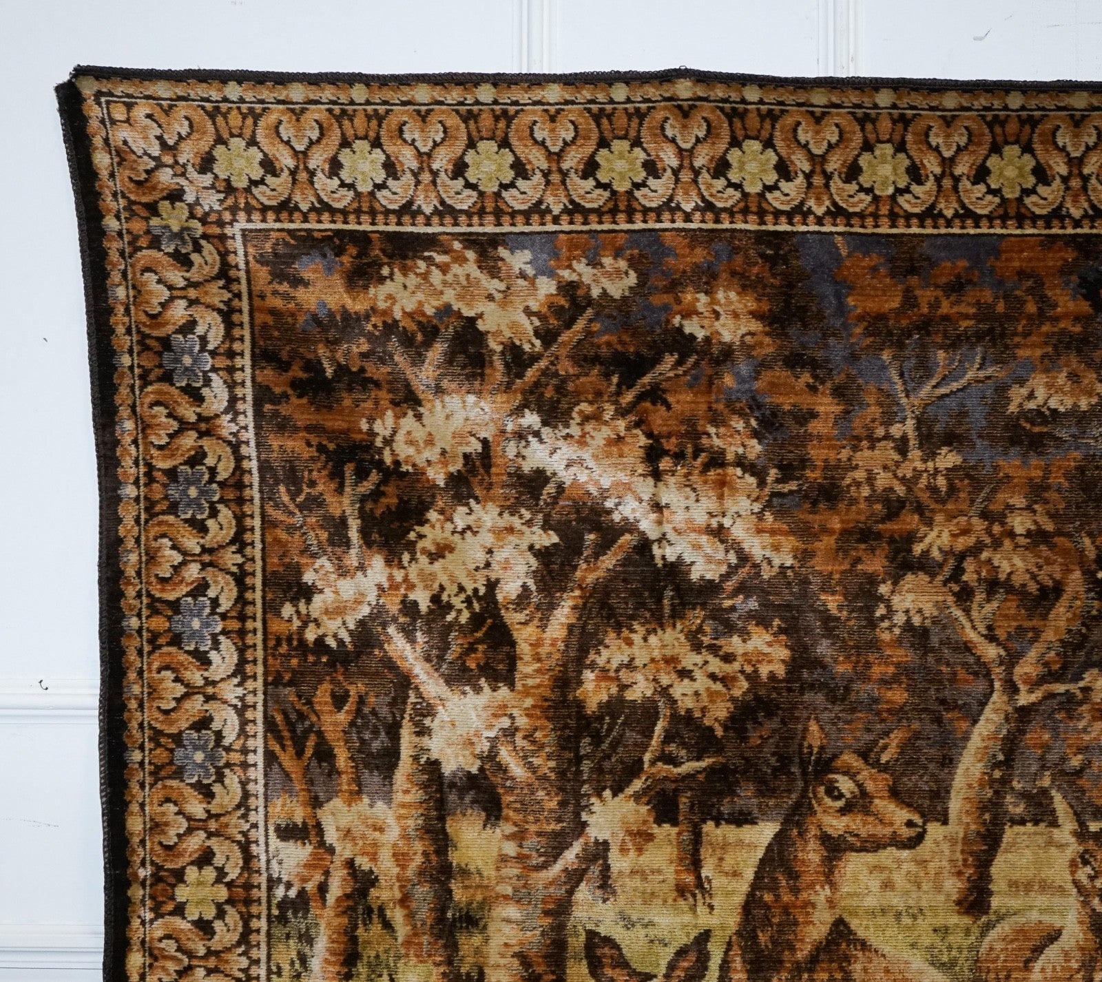 VINTAGE WOVEN WALL TAPESTRY WOODLAND STAG & DEER SCENE RUSTIC HUNTiNG LODGE