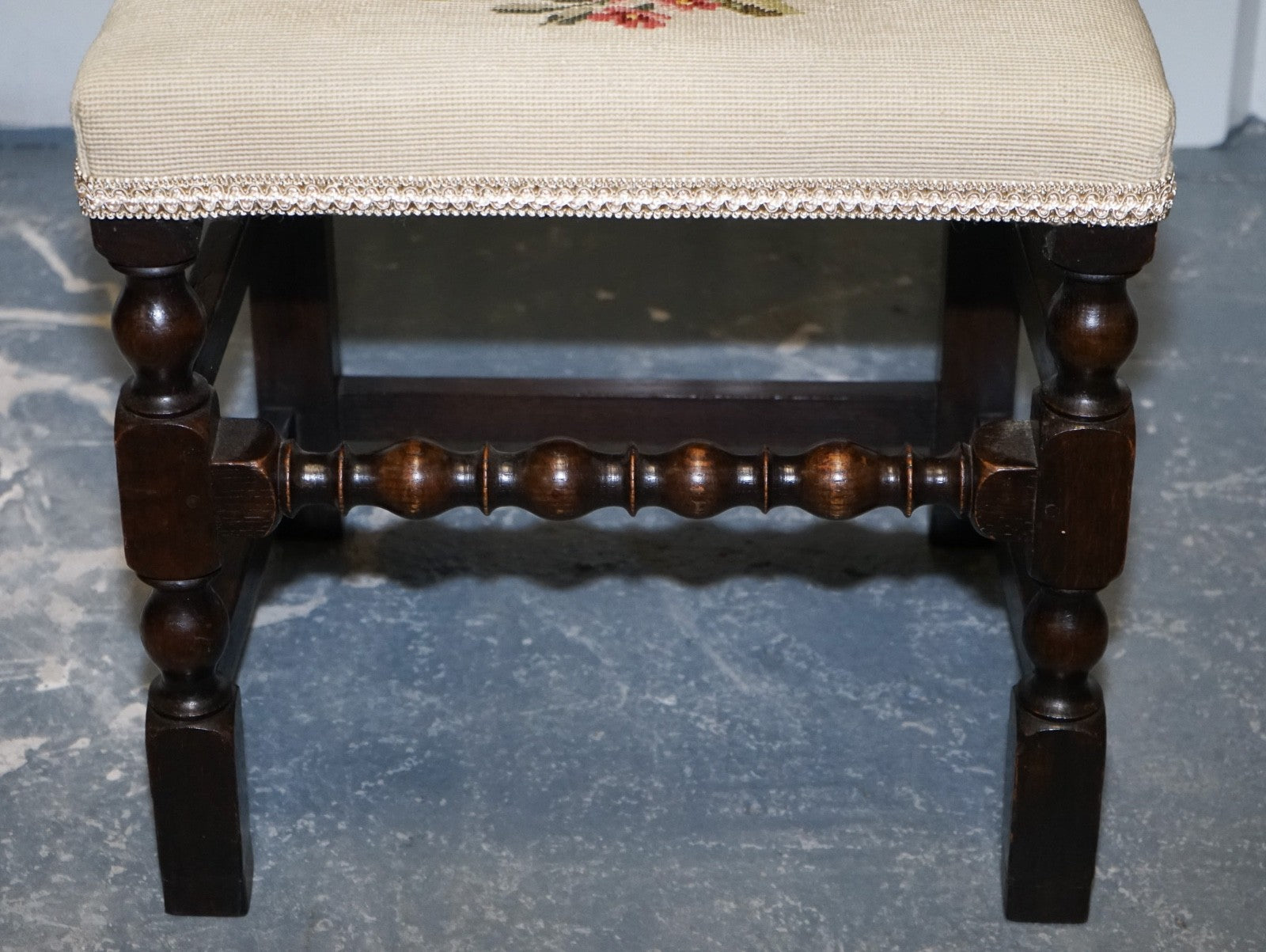 ENGLISH VICTORIAN SET OF SIX ORIGINAL FLORAL TAPESTRY UPHOLSTERY DINNING CHAIRS