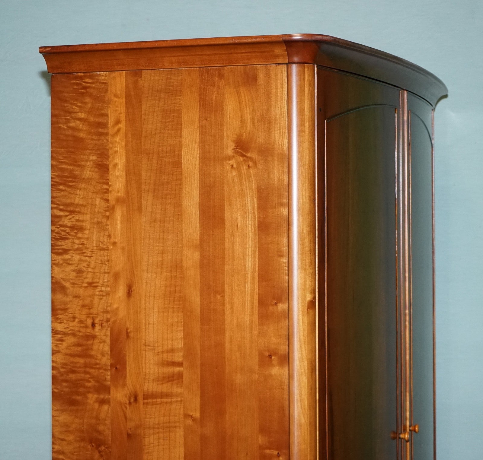 FRENCH STYLE WILLIS & GAMBIER ROCHELLE COLLECTION DOUBLE WARDROBE (1/2)