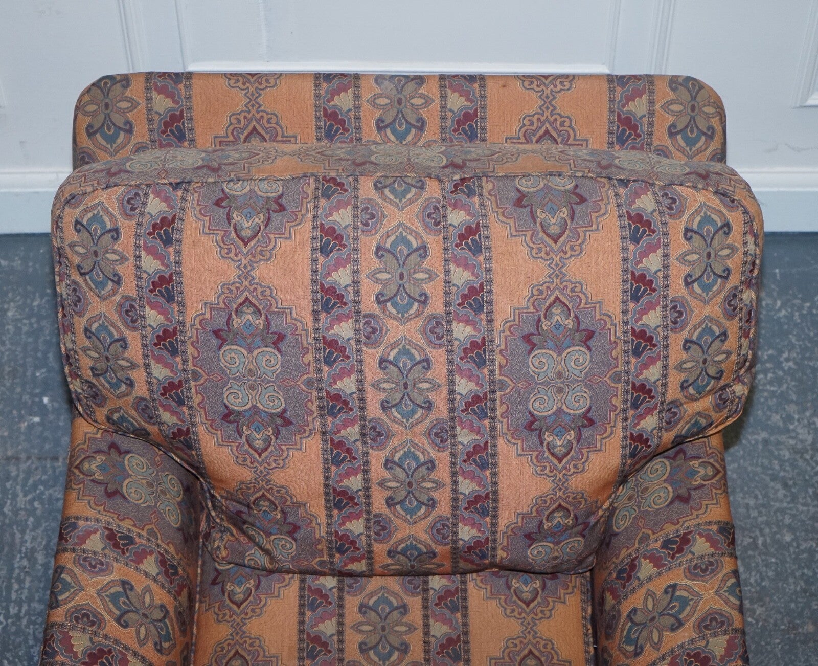 LOVELY MULTIYORK COUNTRYHOUSE REMOVABLE FABRIC HOWARD ARM STYLE LOUNGE ARMCHAIR