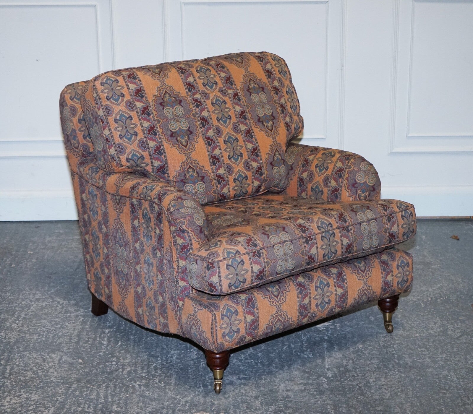 LOVELY MULTIYORK COUNTRYHOUSE REMOVABLE FABRIC HOWARD ARM STYLE LOUNGE ARMCHAIR