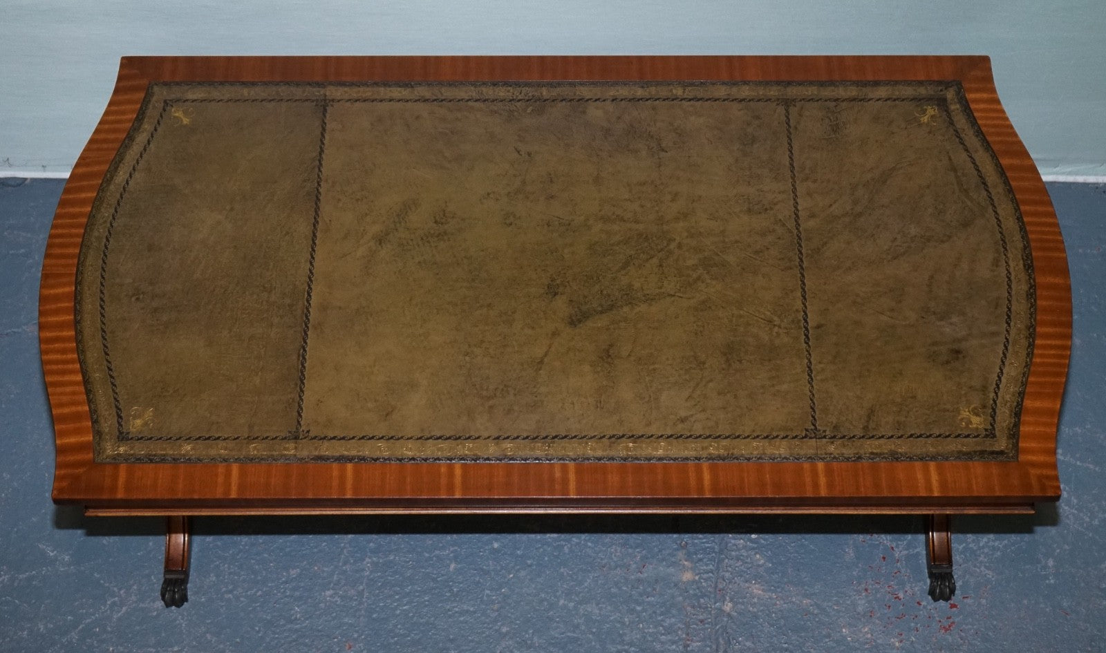 LARGE VINTAGE HUNTER GREEN LEATHER TOP COFFEE TABLE