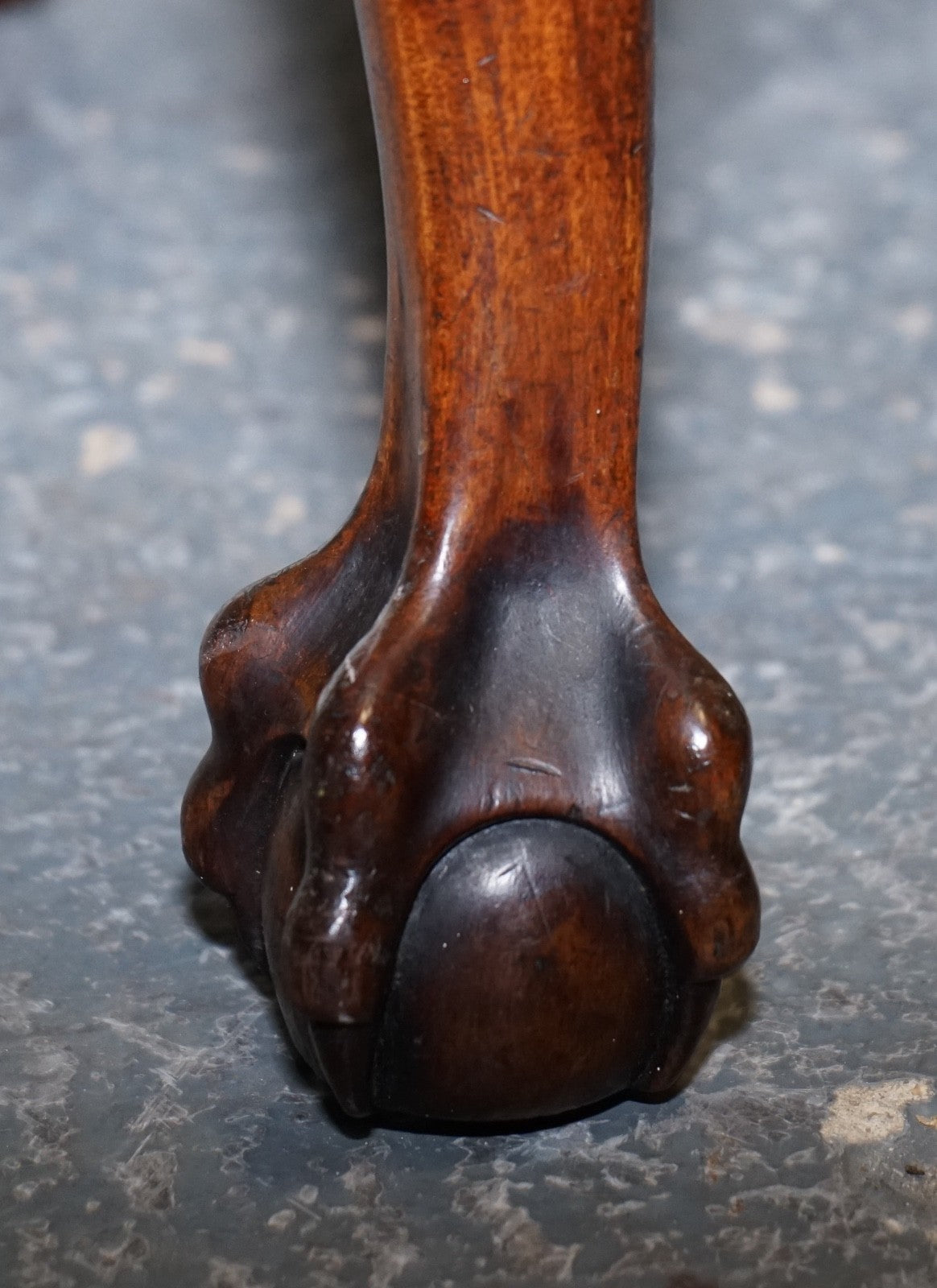 ANTIQUE EARLY VICTORIAN CLAW AND BALL FEET FOOTSTOOL WITH WHITE SUEDE TOP