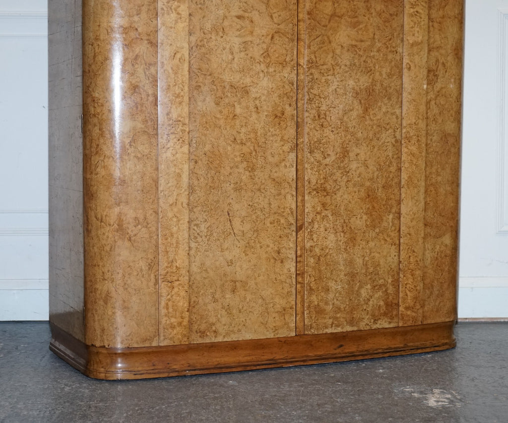 BEAUTIFUL ART DECO BLONDE WALNUT DOUBLE DOOR WARDROBE ARMOiRE