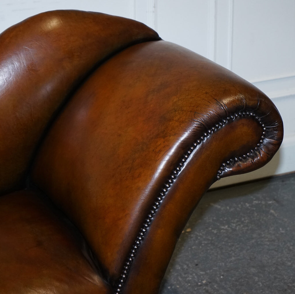 ANTIQUE RESTORED VICTORIAN BROWN LEATHER HAND DYED CHAISE LOUNGE SETTEE