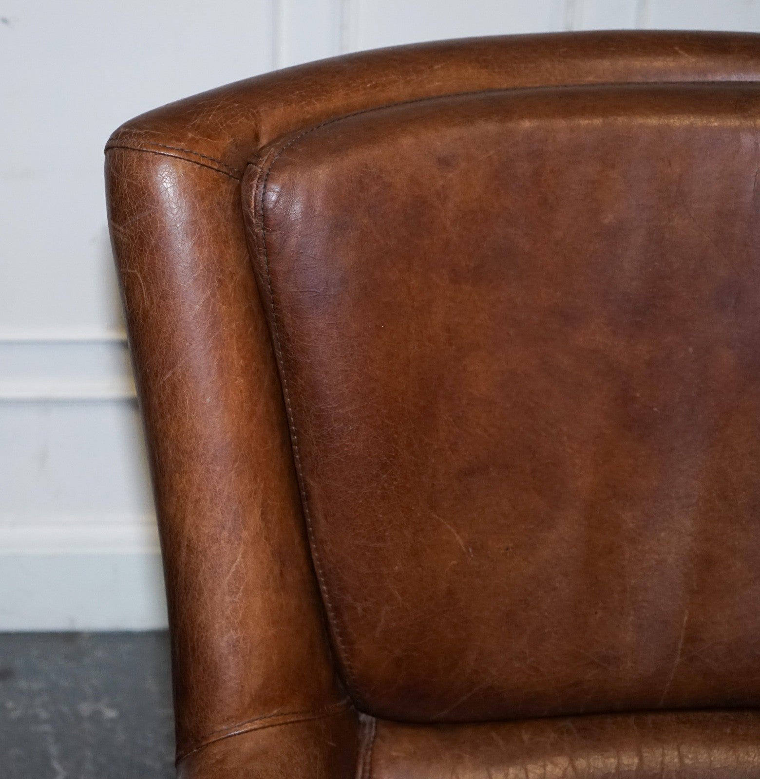 VINTAGE BROWN HERITAGE LEATHER READING LOUNGE ARMCHAIR HALO TIMOTHY OULTON STYLE