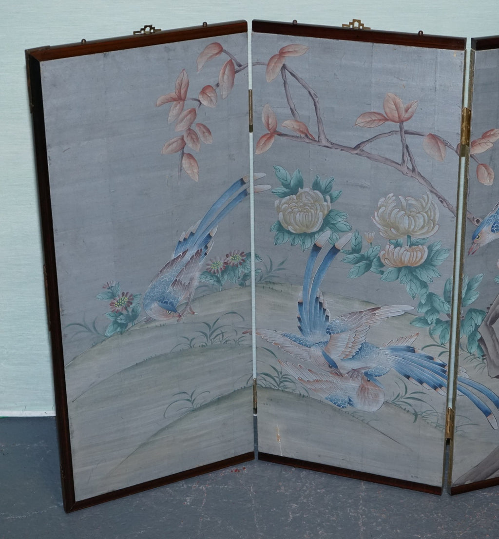 VINTAGE EXOTIC ORIENTAL BIRDS & FLOWERS FOLDING FOUR PANEL PETITE ROOM DIVIDER