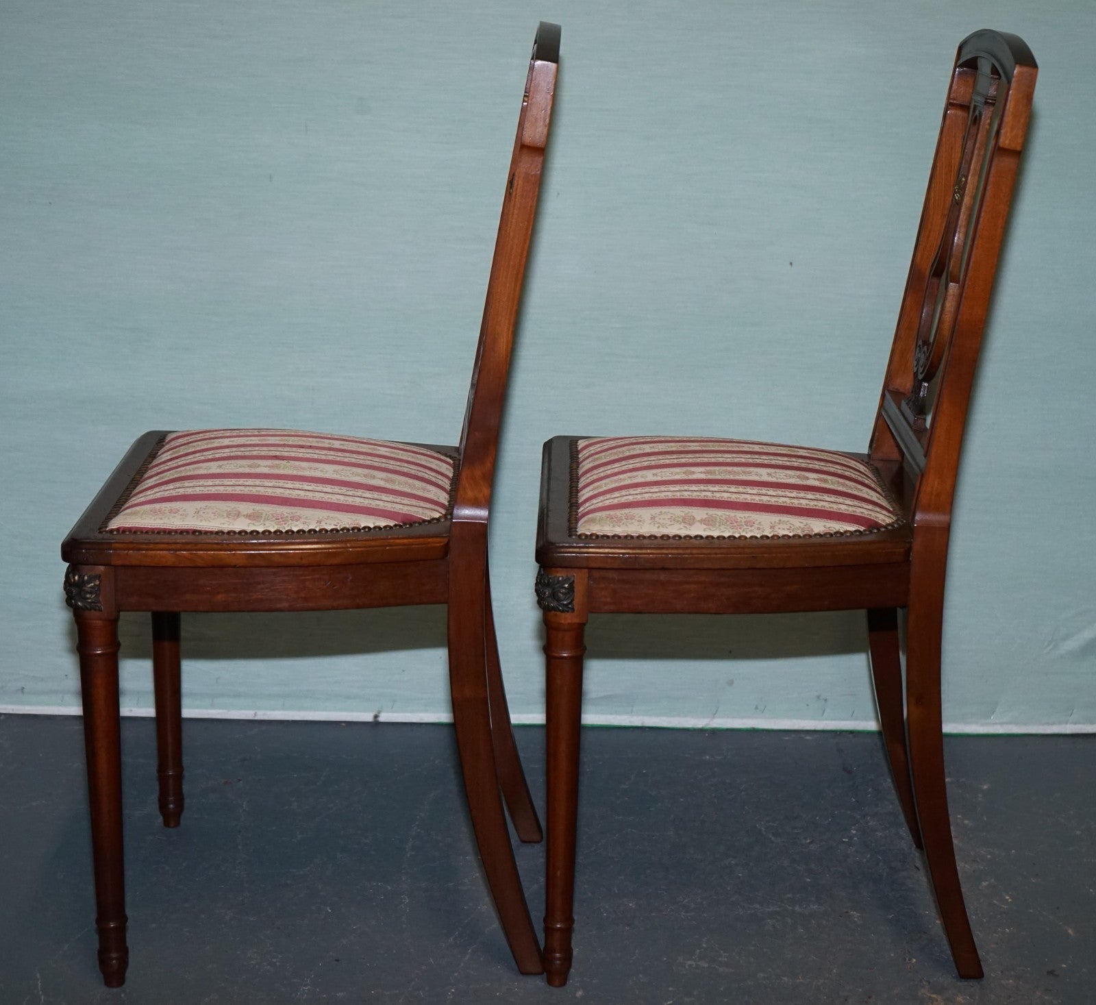 PAIR OF VINTAGE HARDWOOD DINING CHAIRS