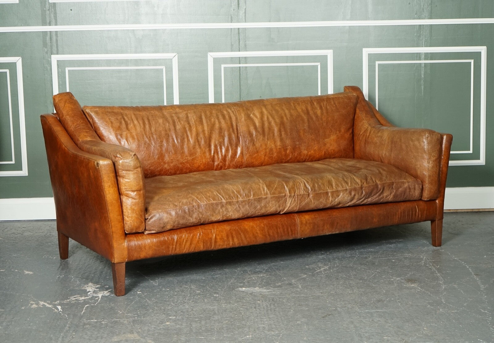 STUNNING LARGE VINTAGE TAN LEATHER CONTEMPORARY DESIGNER SOFA