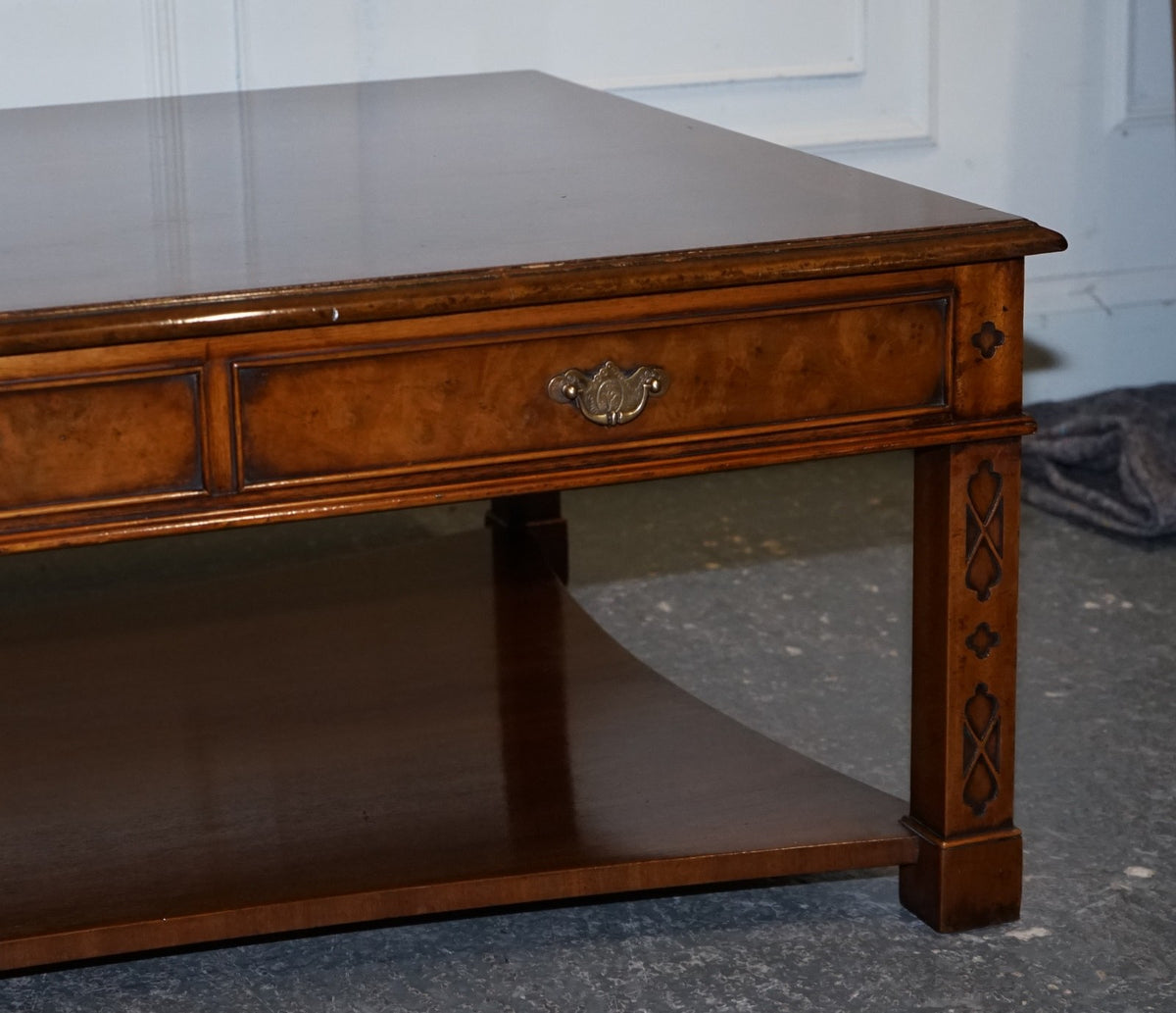 LARGE GEORGIAN STYLE BURR WALNUT COFFEE TABLE BY BRIGHTS OF NETTLEBED LONDON