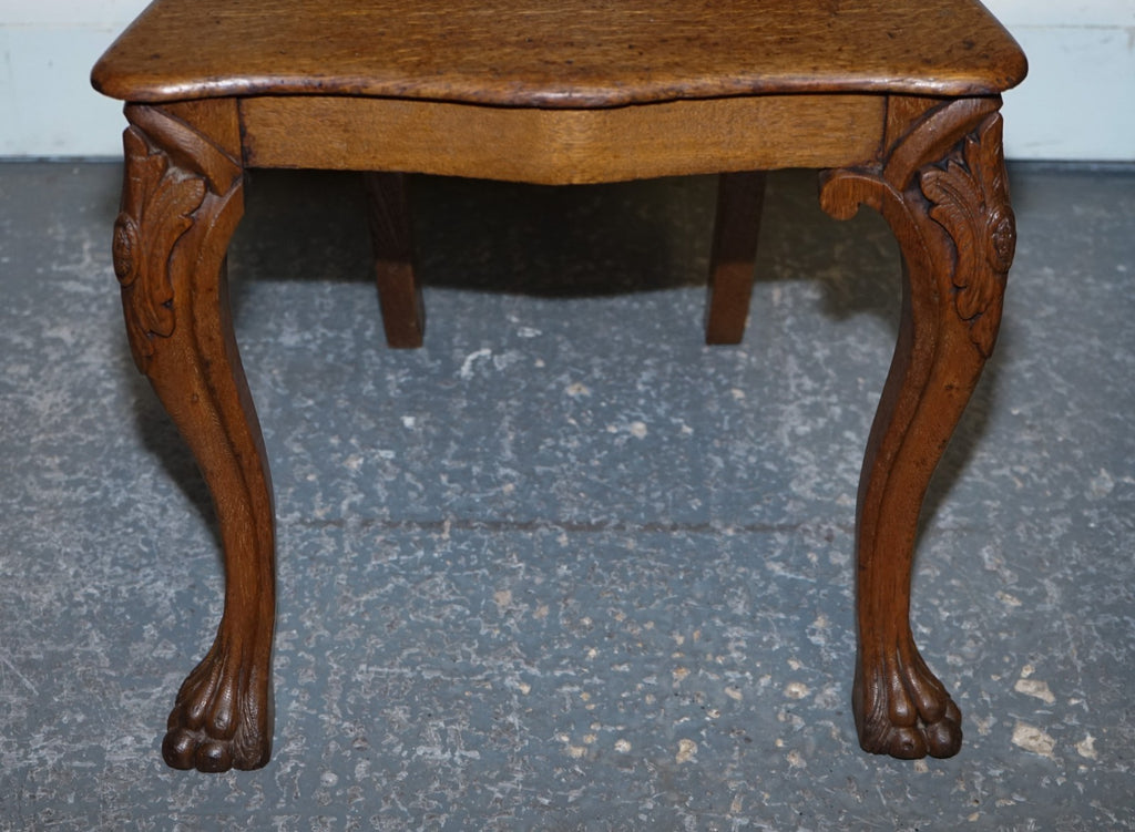 ANTIQUE PAIR OF VICTORIAN SOLID OAK CARVED HALLWAY CHAIRS WITH LION PAW FEET