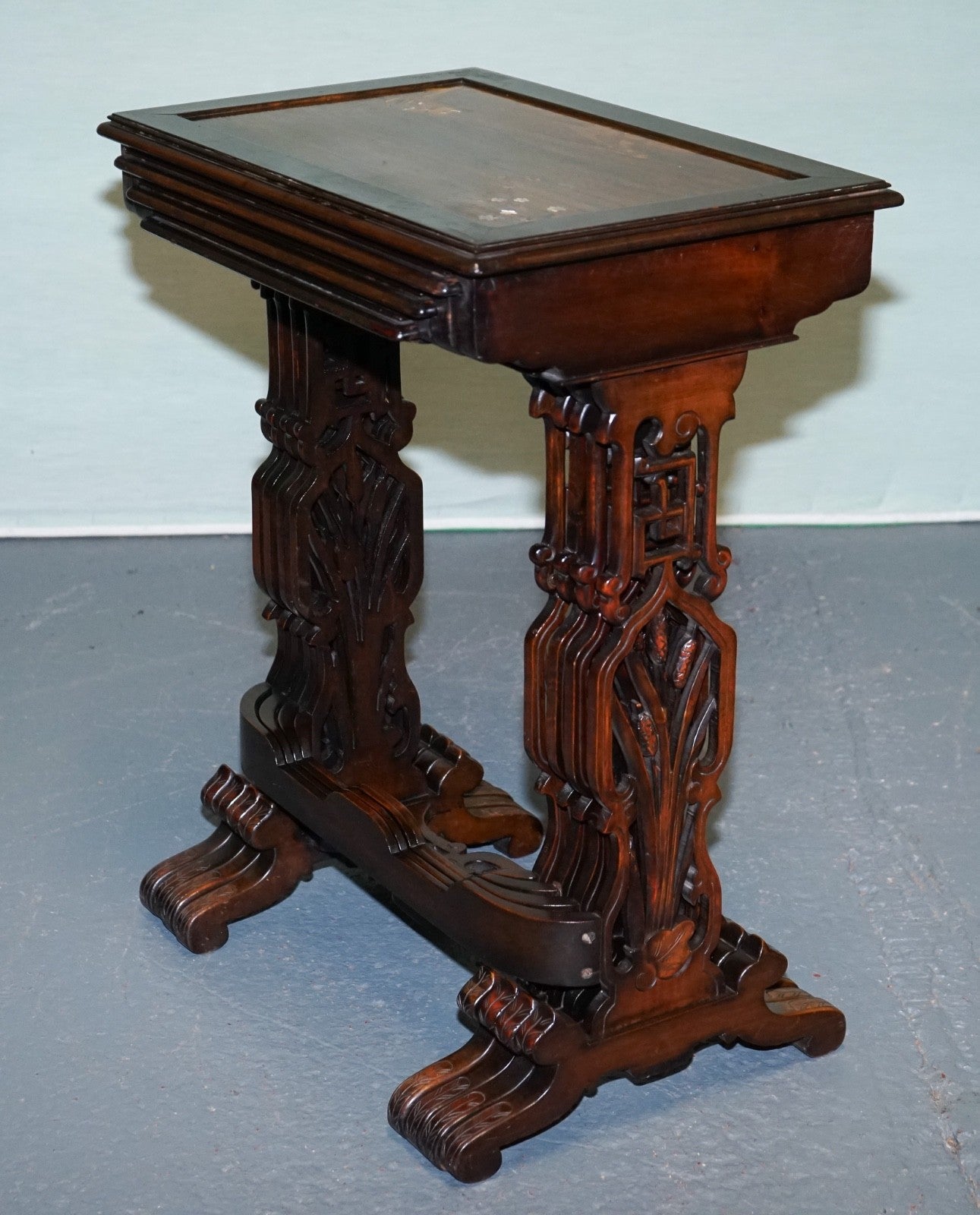 ART NOUVEAU CHINESE EXPORT NESTING TABLES PIERCED FRETWORK BONE & ABALONE C 1900