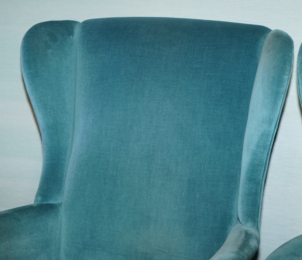 MID CENTURY VINTAGE PAIR OF PARER KNOLL FROXFIELD BLUE FABRIC WINGBACK ARMCHAIRS