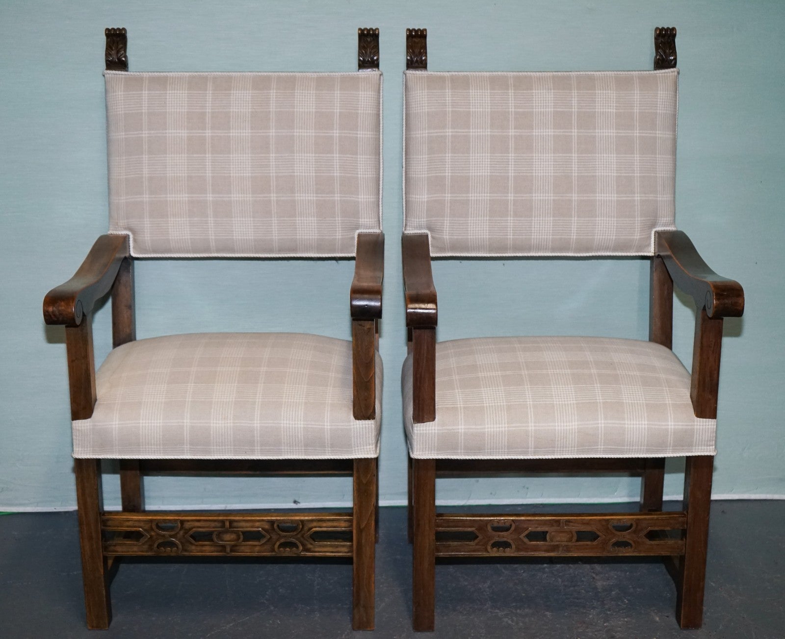 LOVELY PAIR OF VICTORIAN NEWLY UPHOLSTERED CARVER ARMCHAIRS CARVED WOOD DETAIL