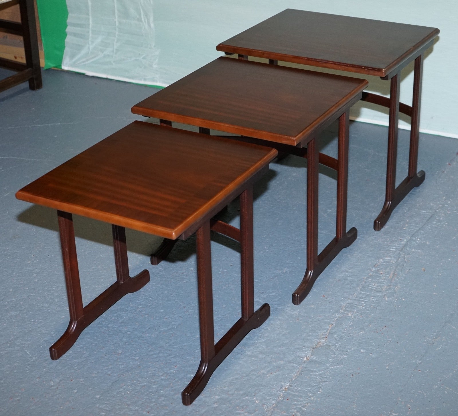 VINTAGE MiD CENTURY HARDWOOD NEST OF THREE TABLES