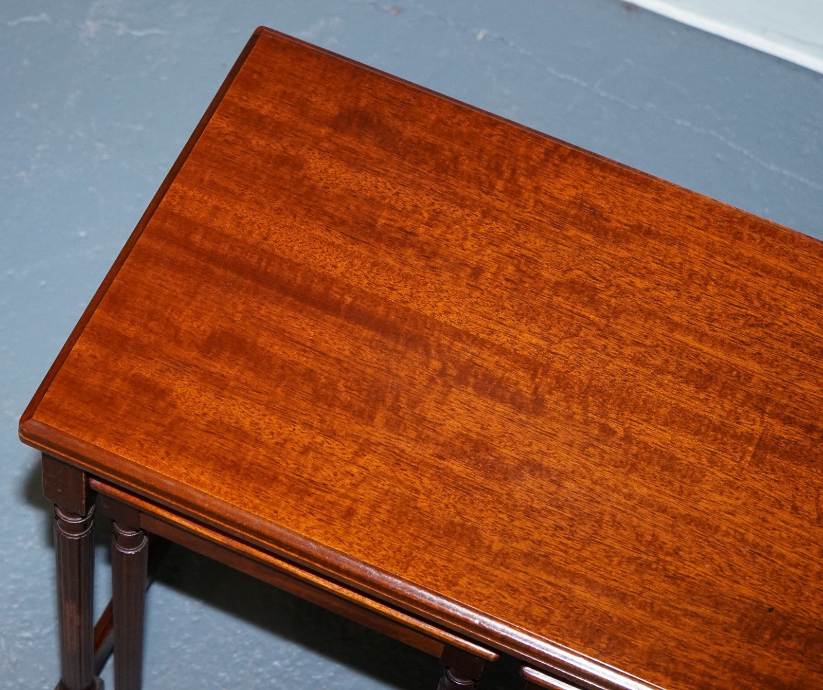 MCINTOSH MID CENTURY NESTiNG EXTENDABLE TABLE SET