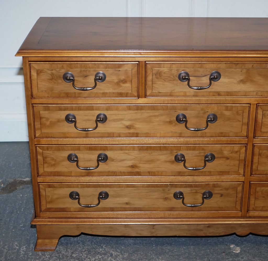 STUNNING GEORGIAN STYLE  WALNUT SIDEBOARD BANK OF DRAWERS