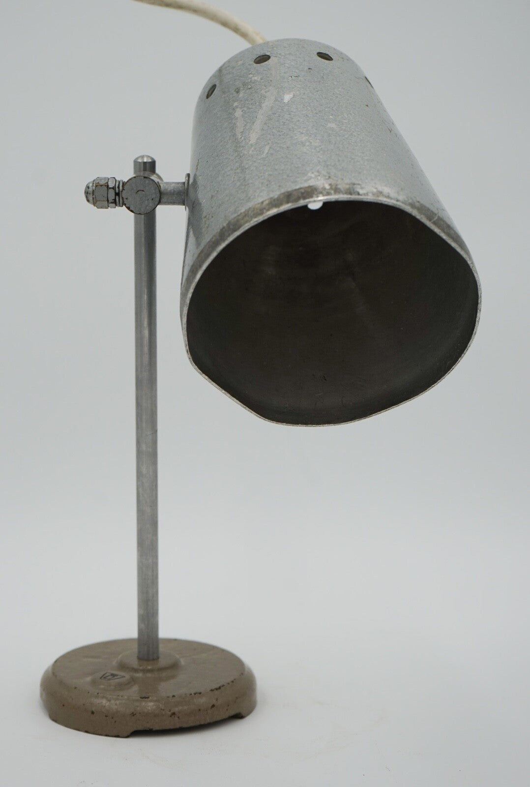 1940'S ENGLISH SALVAGED LABORATORY SCHOOL TABLE ADJUSTABLE LIGHT 003