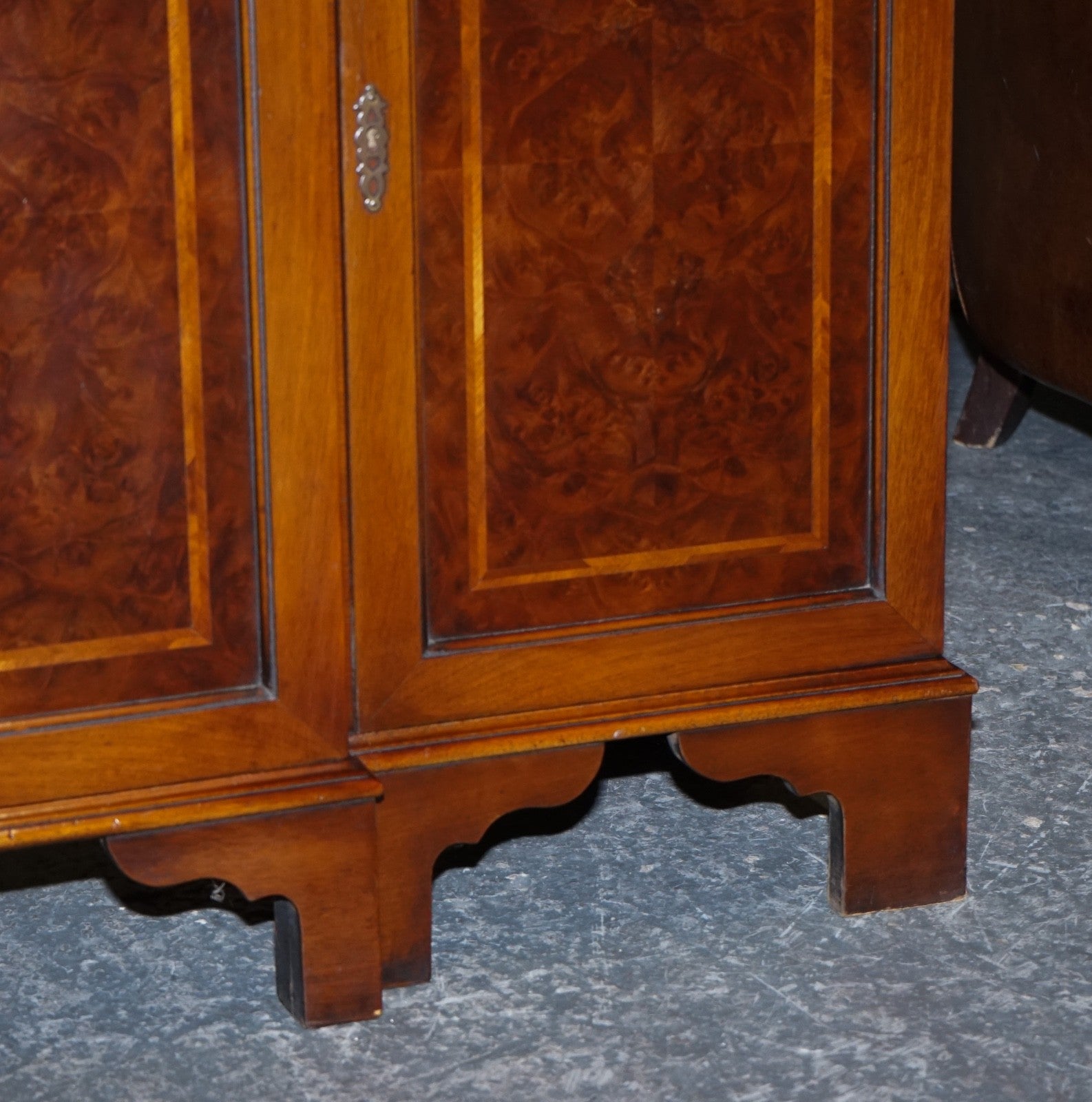 VINTAGE BURR WALNUT SIDEBOARD MADE BY JAN SMITH BRIGHTON