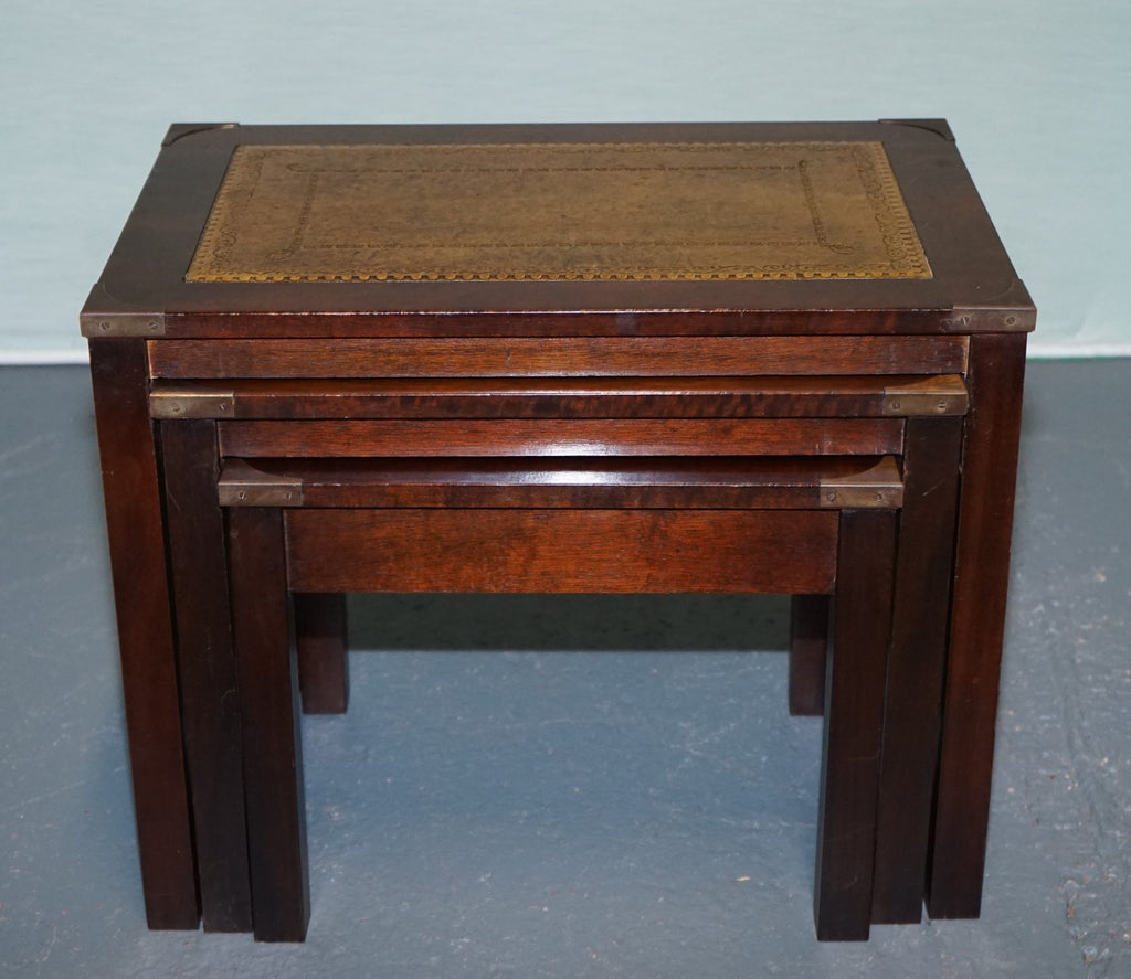 VINTAGE MILITARY CAMPAIGN BRASS NEST OF TABLES WITH CAMEL BROWN LEATHER TOPS