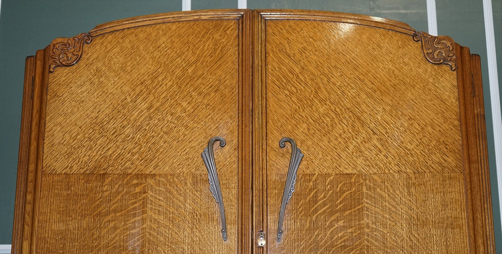 LARGE VINTAGE ART DECO OAK TWO DOOR WARDROBE